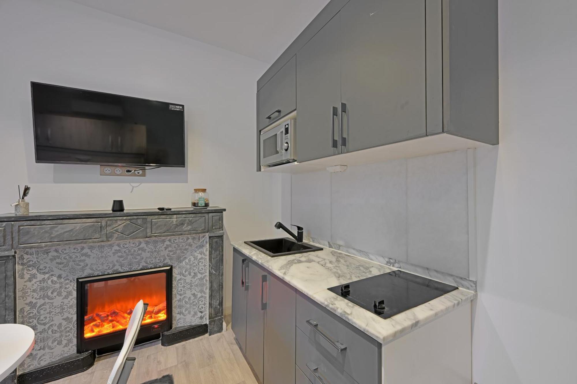 Le 185 - Charme Et Tranquillite Au Coeur D'Avignon Apartment Exterior photo